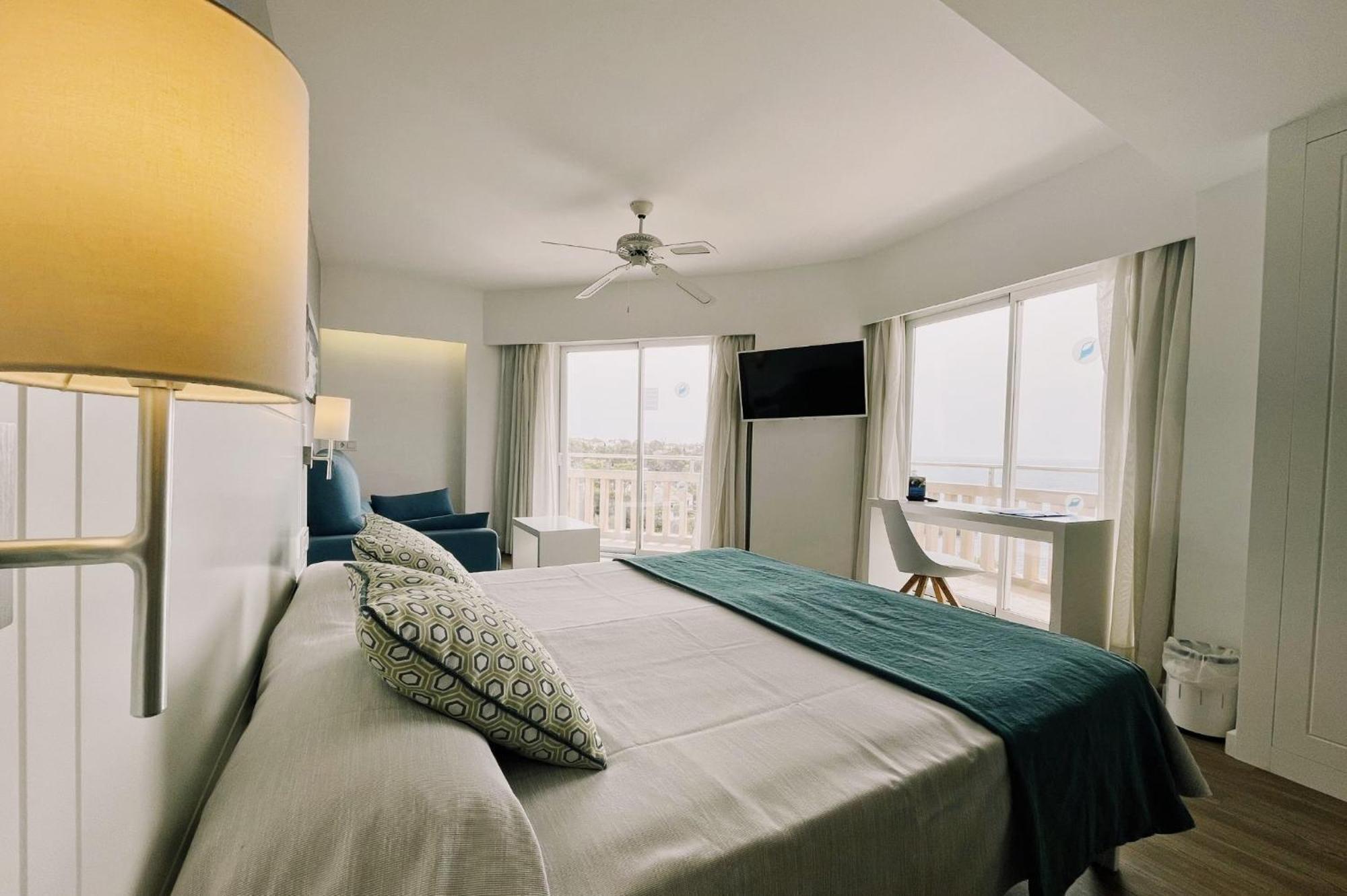 Hotel Pinos Playa Santanyí Zewnętrze zdjęcie