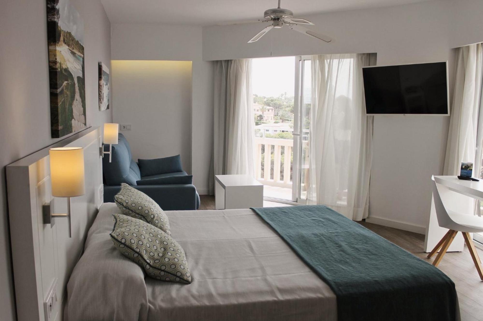 Hotel Pinos Playa Santanyí Zewnętrze zdjęcie