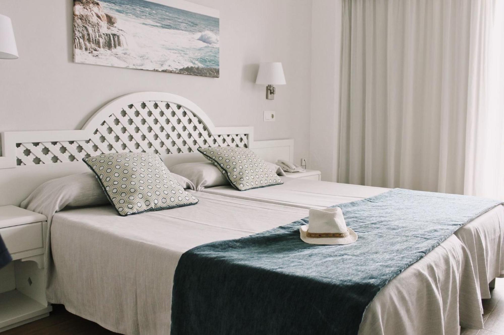 Hotel Pinos Playa Santanyí Zewnętrze zdjęcie